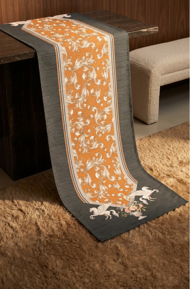 PEGASUS desenli Masa Runner. 45 x 145 cm 1 Adet Dikişli Runner 1 ADET ( PEGASUS R1 )